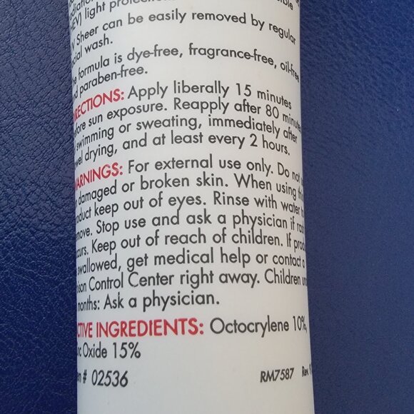 EltaMD UV Sheer Sunscreen 1.7 OZ SPF 50 - Picture 5 of 7